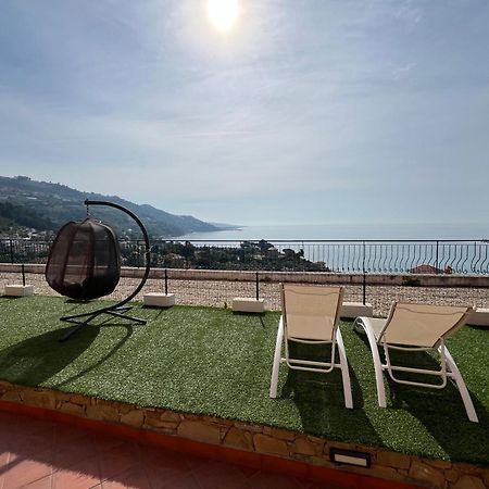 Agriturismo Un Mare Di Fiori 文蒂米利亚 外观 照片